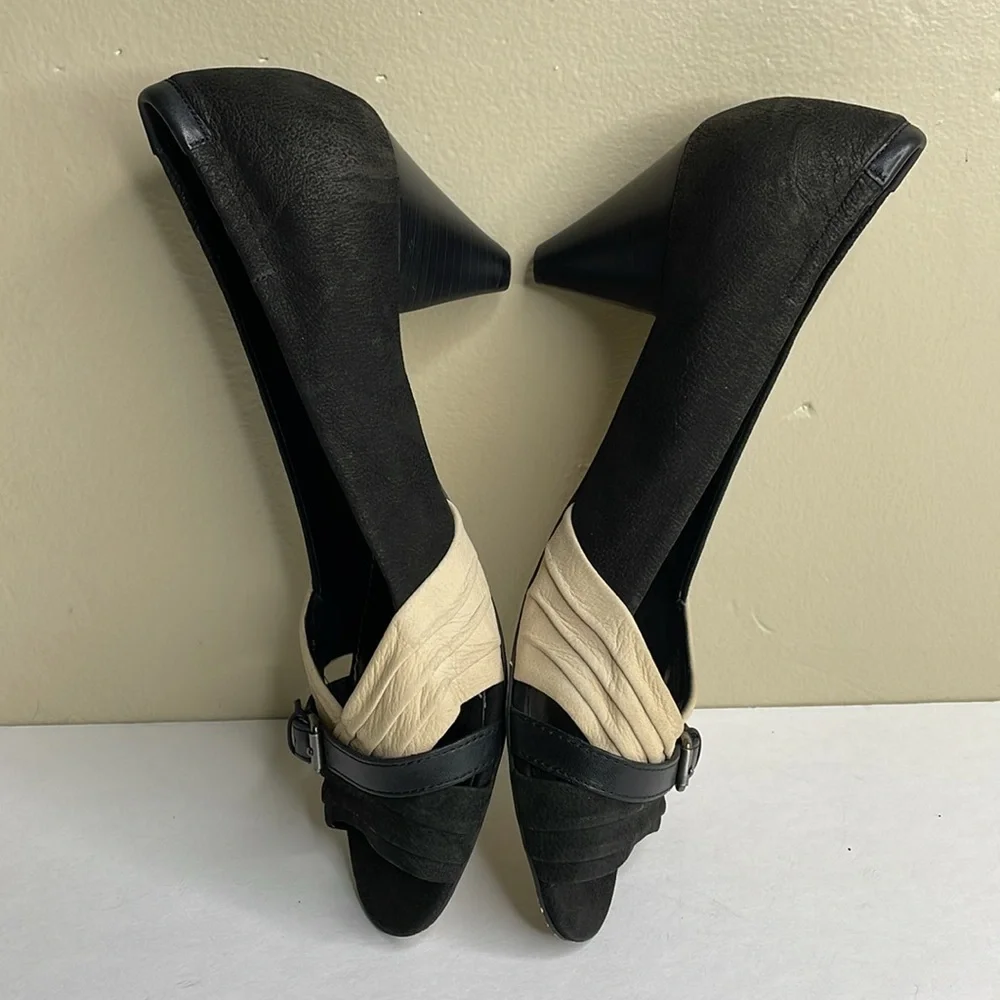 B MAKOWSKY Pump Heels Matte Black & Cream Leather Corporate Wear 8M